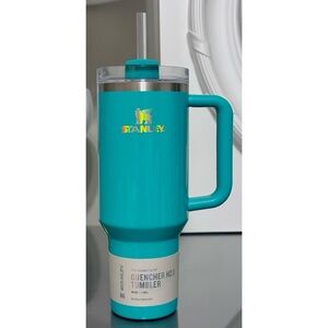 Stanley Quencher H2.0‎ FlowState 40oz Tumbler, GUMDROP GREEN